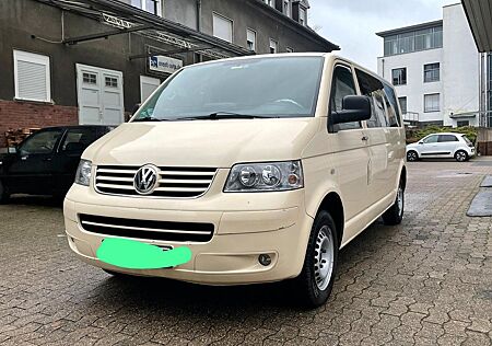 VW T5 Caravelle Volkswagen lang