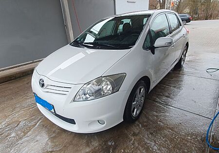 Toyota Auris 1,33-l-Dual-VVT-i Edition Edition