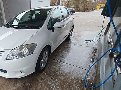Toyota Auris 1,33-l-Dual-VVT-i Edition