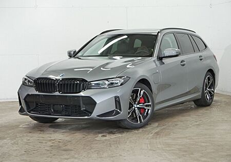 BMW 330e Touring M Sport Pro Neues Modell großer Akk
