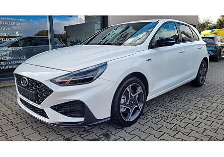 Hyundai i30 N-Line*Navi*LED*Shzg*Lhzg*PDCv+h*Cam*17Zoll*