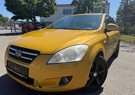 Kia Cee'd Ceed 2.0*KLIMA*SZH*PDC*SD*TÜV 09/2025