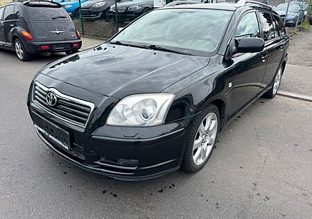 Toyota Avensis Kombi 2.0 Executive