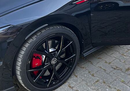 VW Golf Volkswagen 2.0 TSI OPF 221kW DSG GTI Clubsport GTI...