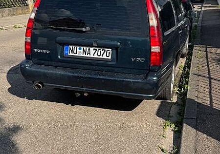 Volvo V70 2.5-10V