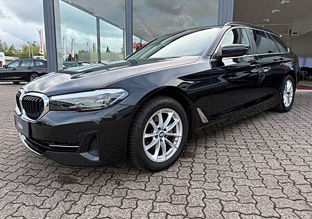 BMW 520 d xDrive Touring *DRIVING ASSIST*4-ZONEN*