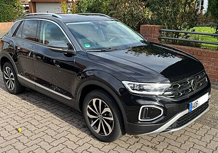 VW T-Roc gebraucht kaufen VW T-Roc Volkswagen 1.5 TSI Style DSG AHK, SH, PD, el. HK, etc