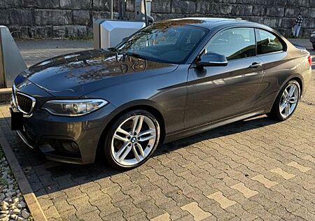 BMW 220d Coupé - MPaket, Pano, Kamera, Vollleder