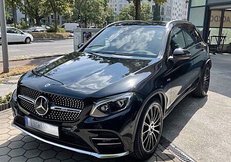 Mercedes-Benz GLC 43 AMG Mercedes 4MATIC DISTR PANO