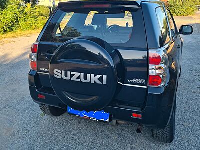 Suzuki Grand Vitara 1.6 Black and White Black and White