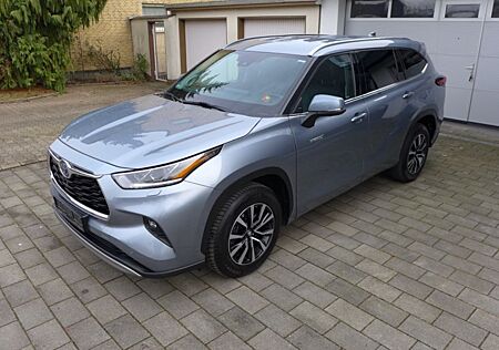 Toyota Highlander 2.5-l Hybrid Luxury 4x4 / ACC/1 Hand