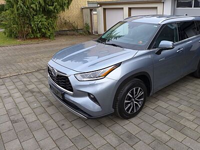 Toyota Highlander 2.5-l Hybrid Luxury 4x4 / ACC/1 Hand