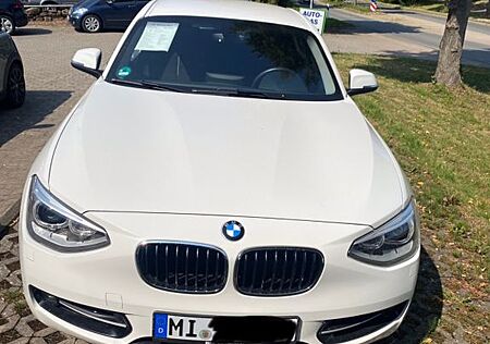 BMW 118i Sport Line Sport Line