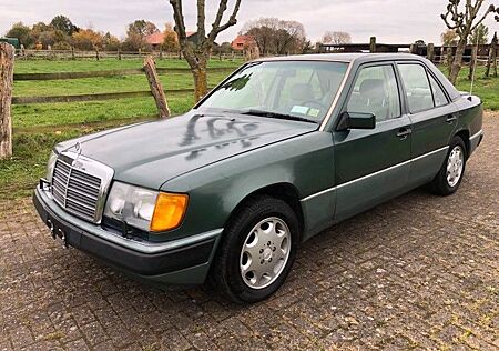 Mercedes-Benz E 400 , Leder , Klima , sauber , H und Tüv ,