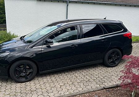 Ford Focus 2,0 TDCi 110kW Titanium Turnier Titanium