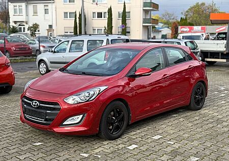 Hyundai i30 gebraucht kaufen Hyundai i30 blue Trend*1-HAND*TÜV NEU*