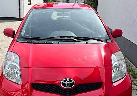 Toyota Yaris 1,0-l-Dual-VVT-i -