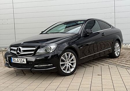 Mercedes-Benz C 350 Coupé BlueEFFICIENCY Autom.(Xenon,Navi)