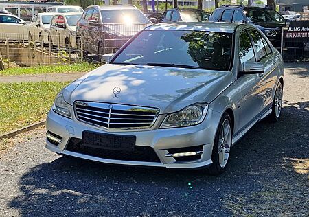Mercedes-Benz C 180 Ich CGI BlueEfficiency. AMG Paket