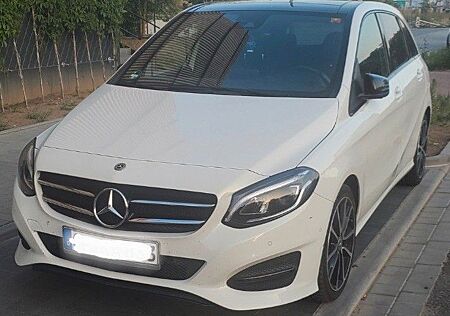 Mercedes-Benz B 220 d DCT PEAK Edition, Pano, Leder, Camera