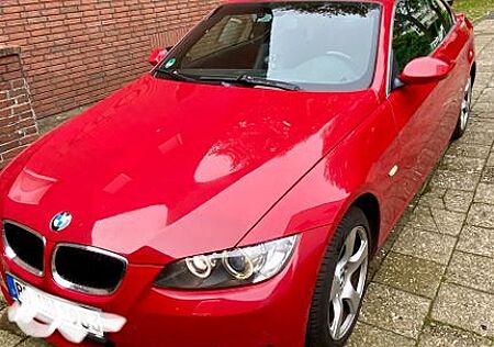 BMW 320i Cabrio -