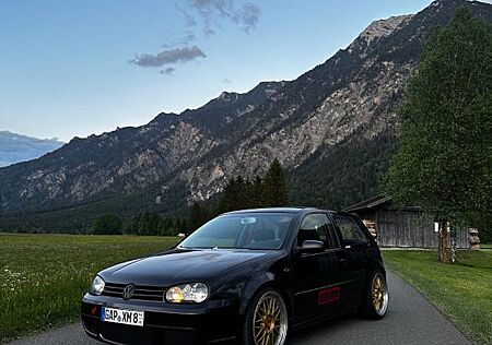 VW Golf Volkswagen 4 1.8T 20 v Turbo /Tuning