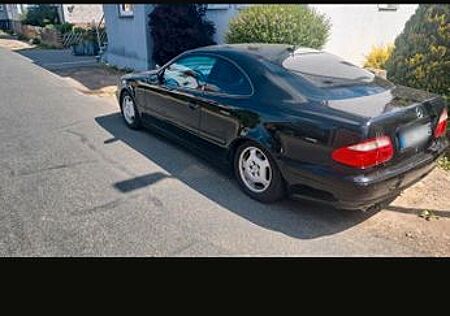 Mercedes-Benz CLK 200 KOMPRESSOR ( ohne Styling 3 AMG felgen )