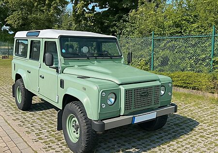 Land Rover Defender 110 Heritage 1.Hd / 12.100Km - TOP!