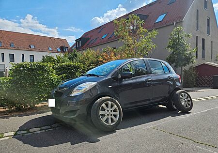 Toyota Yaris 1,33-l--VVT-i Sol HU 6/26