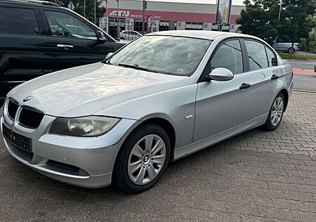 BMW 318i 318 Baureihe 3 Lim.