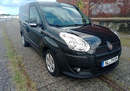 Fiat Doblo 1.3 Multijet Cargo Rückfahrkamera AHK SHZ