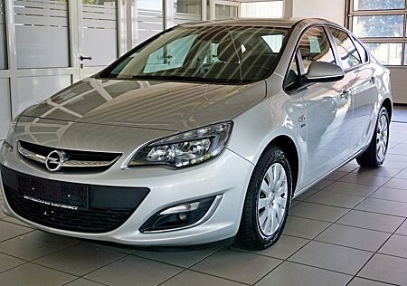 Opel Astra J Lim. 4-trg. Active*Navi*Sitz-/Lenkradhzg