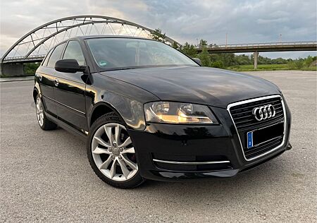 Audi A3 1.6 S tronic Sportback*PDC*SITZHZ*KLIMA