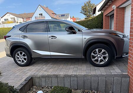 Lexus NX 300 NX 300h E-FOUR F SPORT Beste Ausstat.,Garantie