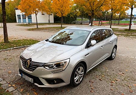 Renault Megane TCe 140 EDC GPF Limited Grandtour Limited