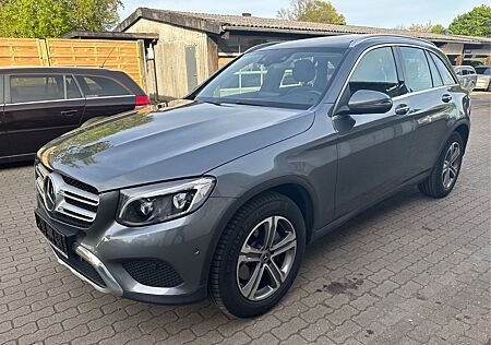 Mercedes-Benz GLC 250 GLC d 4M * LED* PANO* ACC* 1.HAND* MWST*