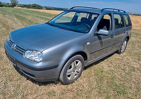 VW Golf Volkswagen 1.6 TÜV NEU. KLIMAAUTOMATIK.