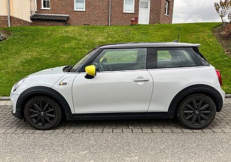 Mini Cooper SE Trim XL Trim XL Vollausstattung