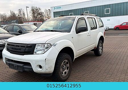 Nissan Pathfinder 2.5 dCi - 4X4