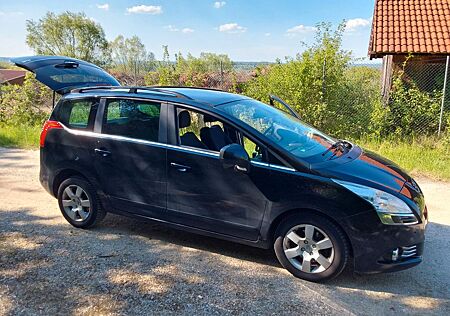 Peugeot 5008 2.0 Premium HDi FAP 165 Automatik Premium