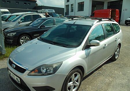 Ford Focus Turnier*Titanium*1,6TDCI*1.Hd*Navi**