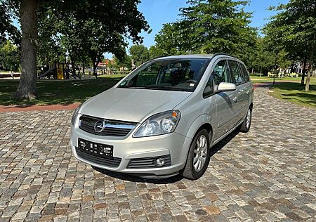 Opel Zafira B Edition