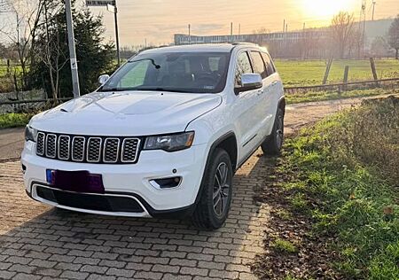 Jeep Grand Cherokee 3.6l V6 Limited mit LPG