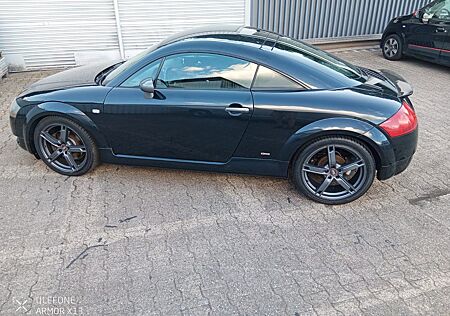 Audi TT Coupe 1.8T 132 kW Klima