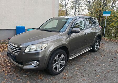 Toyota RAV 4 2,2-l-D-4D 4x4 Executive Automatik Exe...