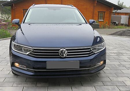 VW Passat Variant Volkswagen 2.0 TDI Comfortline Variant C...