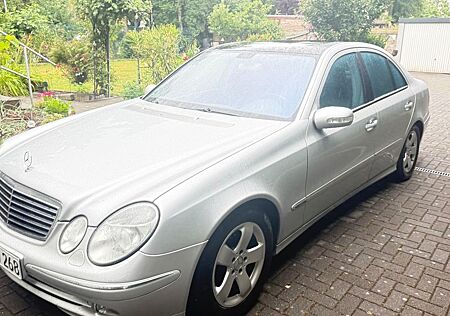 Mercedes-Benz E 270 CDI AVANTGARDE Avantgarde