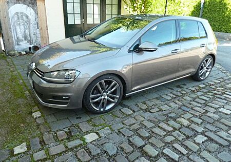 VW Golf Volkswagen 1.6 TDI BMT LOUNGE Standhzg AHK