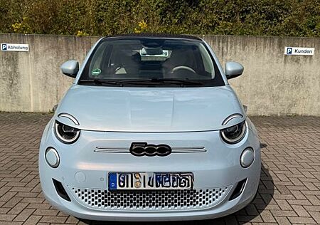 Fiat 500E "la Prima" Cabrio 42 kWh La Prima,Blau