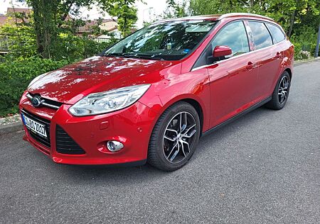 Ford Focus 2,0TDCi 120kW PowerSh. Titanium Turnie...